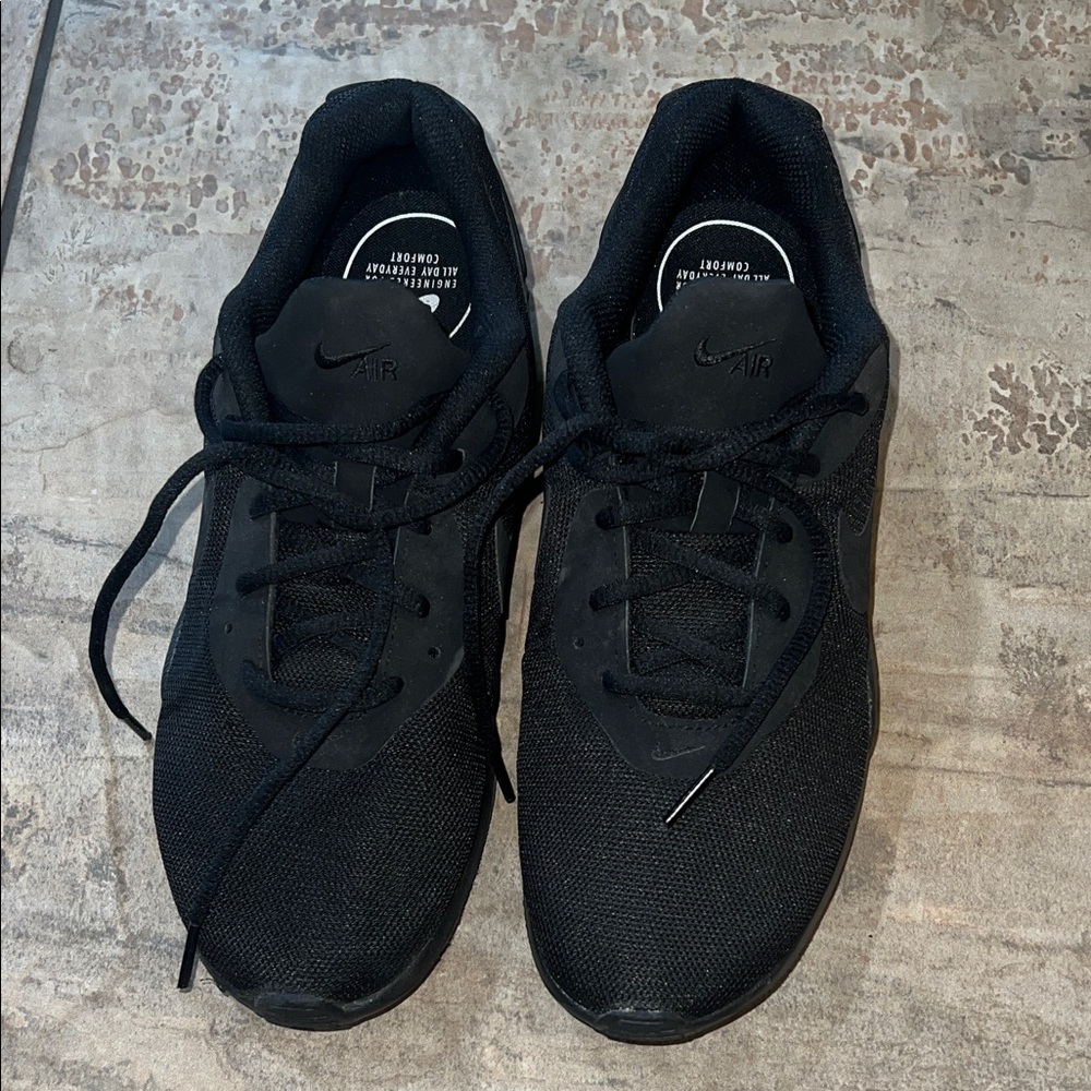 BRAND NEW Nike Air Black Sneakers